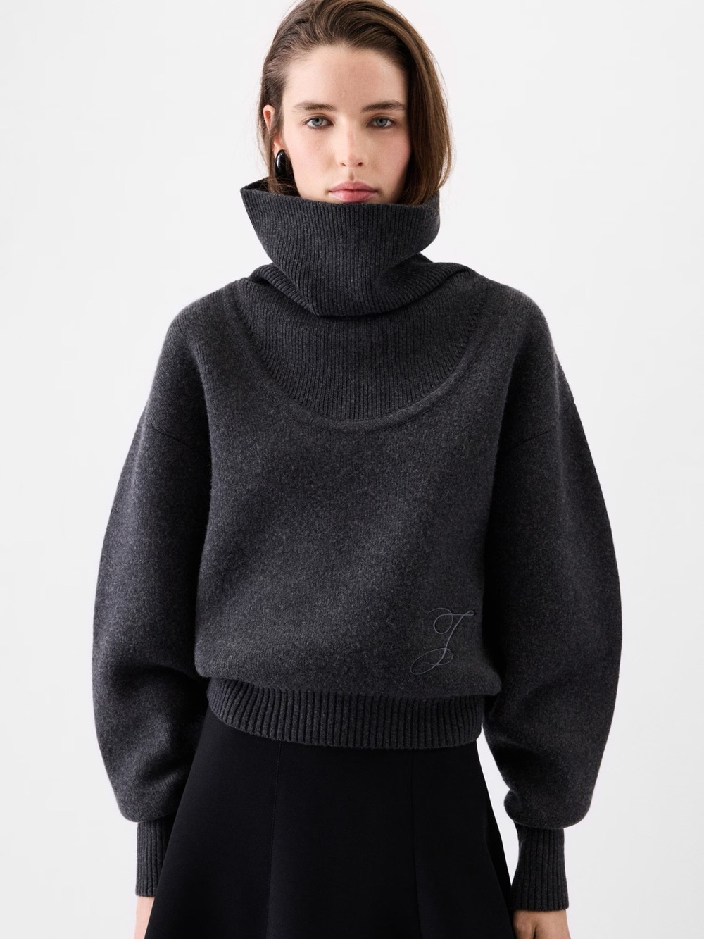 Jacquemus La Maille Pallone Virgin Wool & Cashmere Turtleneck Sweater